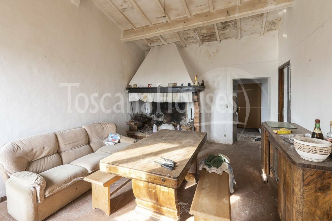 Asciano, Tuscany, Italy 4 - 12380025