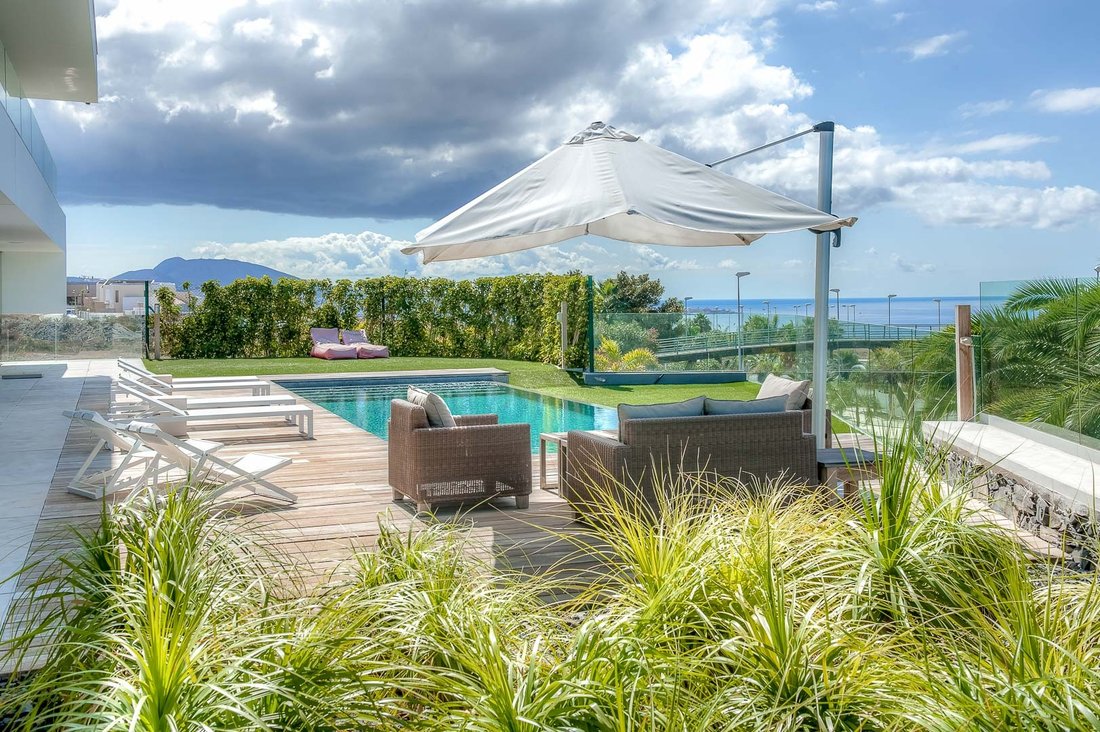 Chalet in La Caleta, Adeje, Canary Islands 1 - 10794589