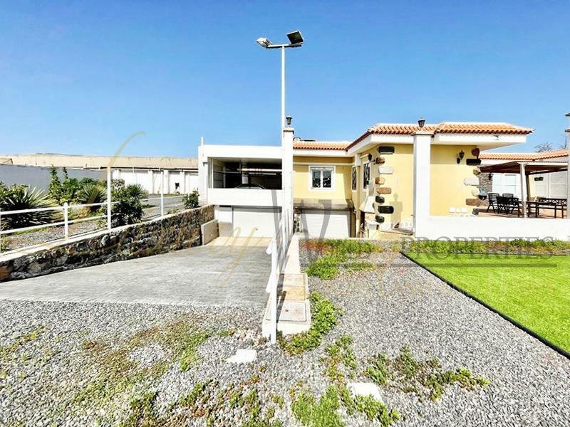 Villa in Arona, Canary Islands, Spain 3 - 12381014