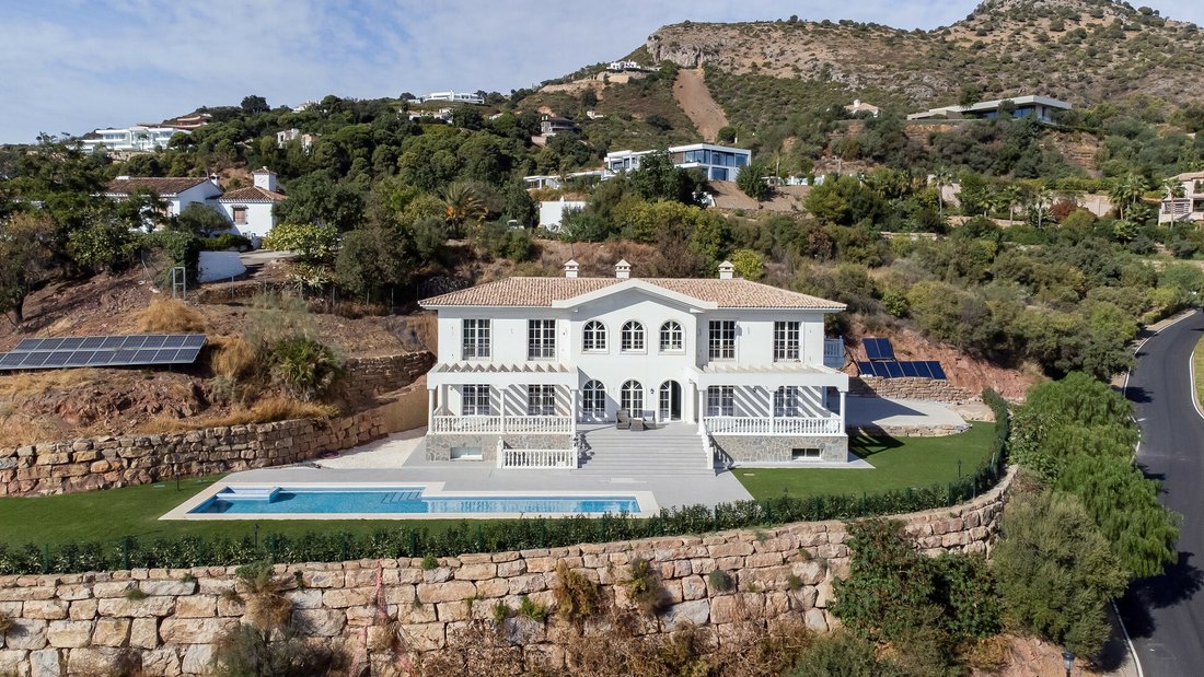 Villa in Benahavis, Andalusia, Spain 2 - 12381192