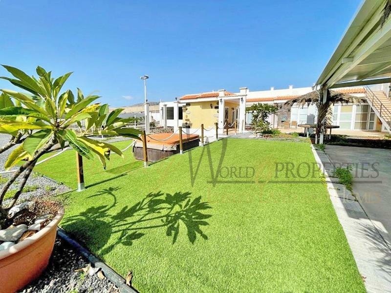 Villa in Arona, Canary Islands, Spain 1 - 12381014