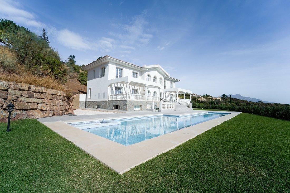 Villa in Benahavis, Andalusia, Spain 5 - 12381192