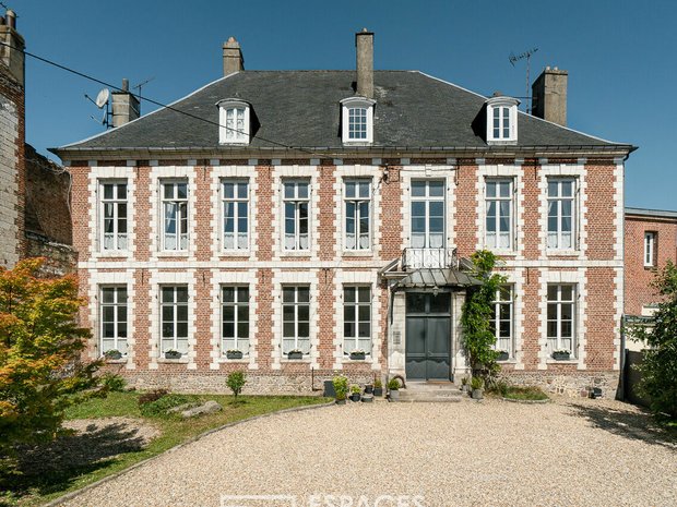 House in Montreuil, Hauts-de-France, France 1