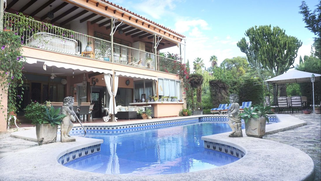 Beautiful Traditional Spanish House In Alicante, Valencian Community, Spain For Sale (12384016)