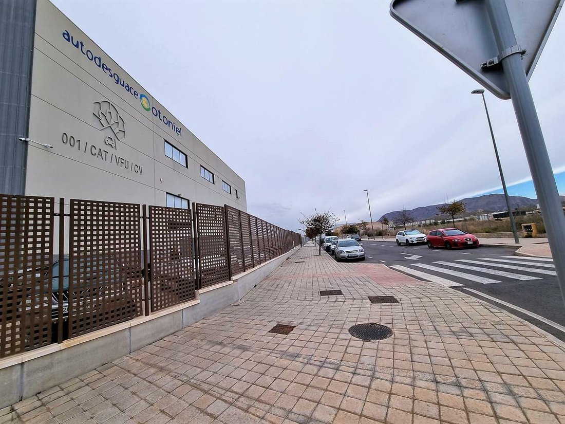 Land in Alicante, Valencian Community, Spain 3 - 12382857