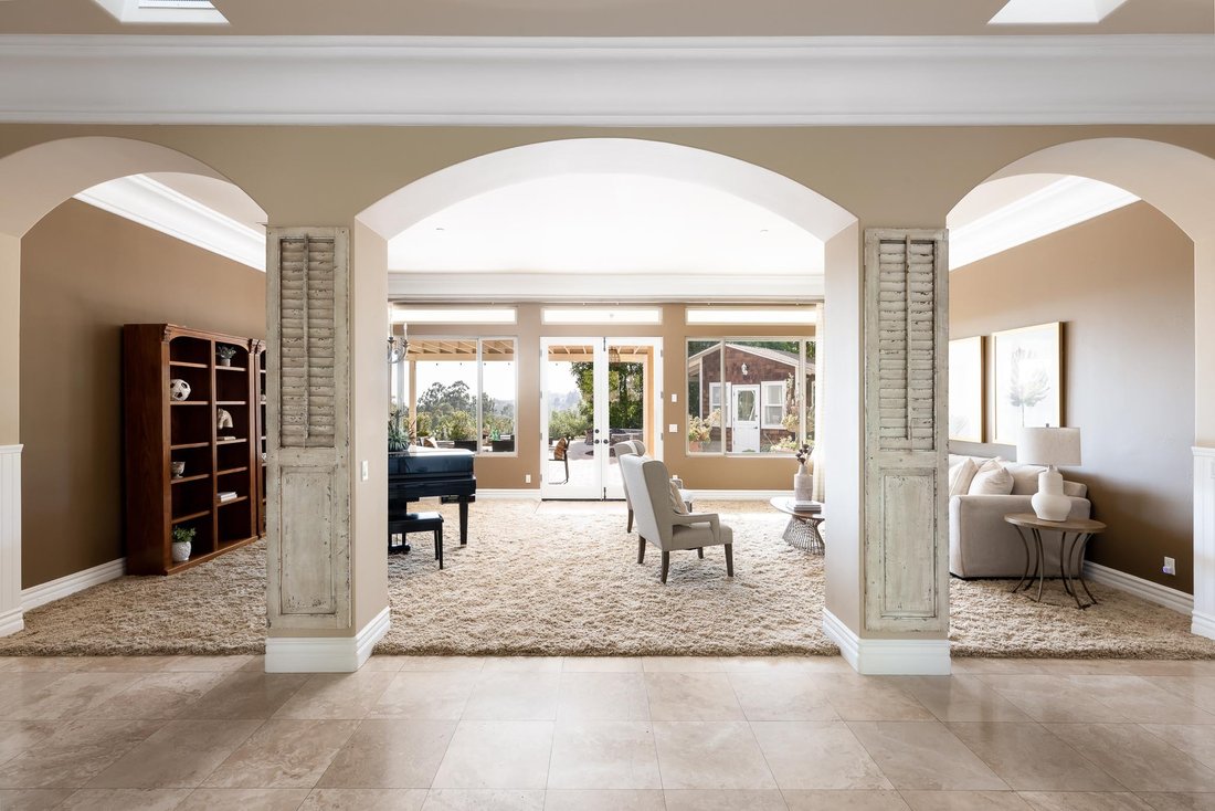 Extraordinary Single Level Turn Key Custom In Poway, California, United States For Sale (12382368)