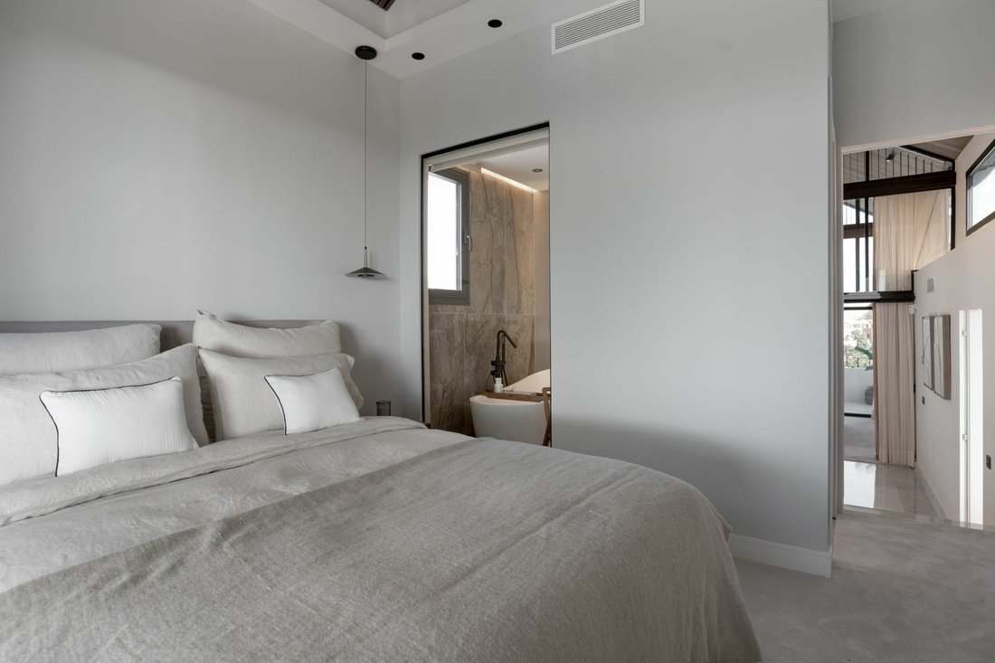 Villa in Marbella, Andalusia, Spain 4 - 12384160