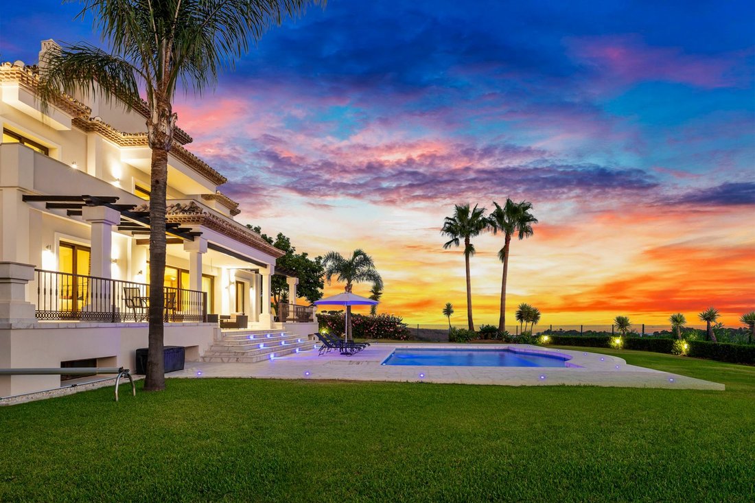 Villa in Benahavis, Andalusia, Spain 1 - 12387653
