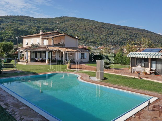 Villa in Ameglia, Liguria, Italy 1