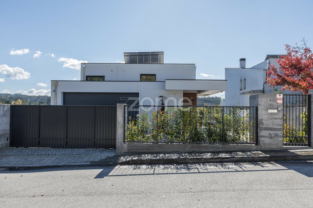 Tábua House In Tábua, Coimbra District, Portugal For Sale (12386561)