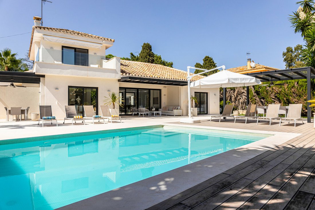 Villa in San Pedro de Alcantara, Andalusia, Spain 1 - 12385185