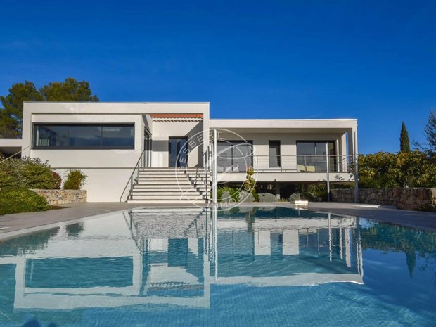 Luxury modern homes for sale in Flayosc, Provence-Alpes-Côte d'Azur ...