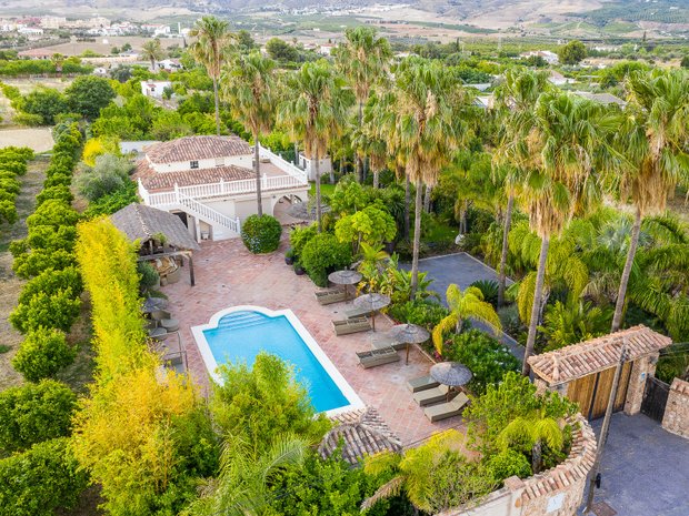 Luxury renovated fincas for sale in Alhaurín de la Torre Andalusia