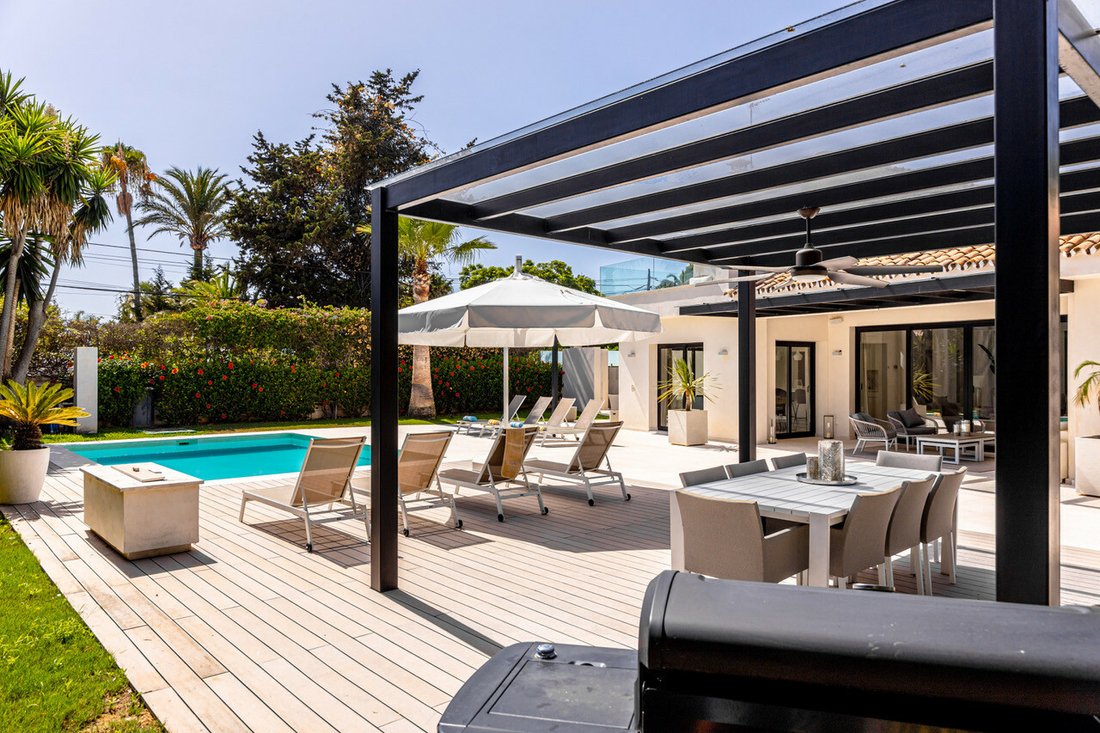 Villa in San Pedro de Alcantara, Andalusia, Spain 3 - 12385185