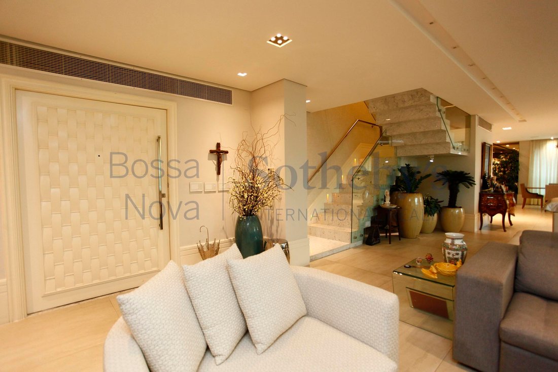 House in Rio de Janeiro, State of Rio de Janeiro, Brazil 2 - 12393426