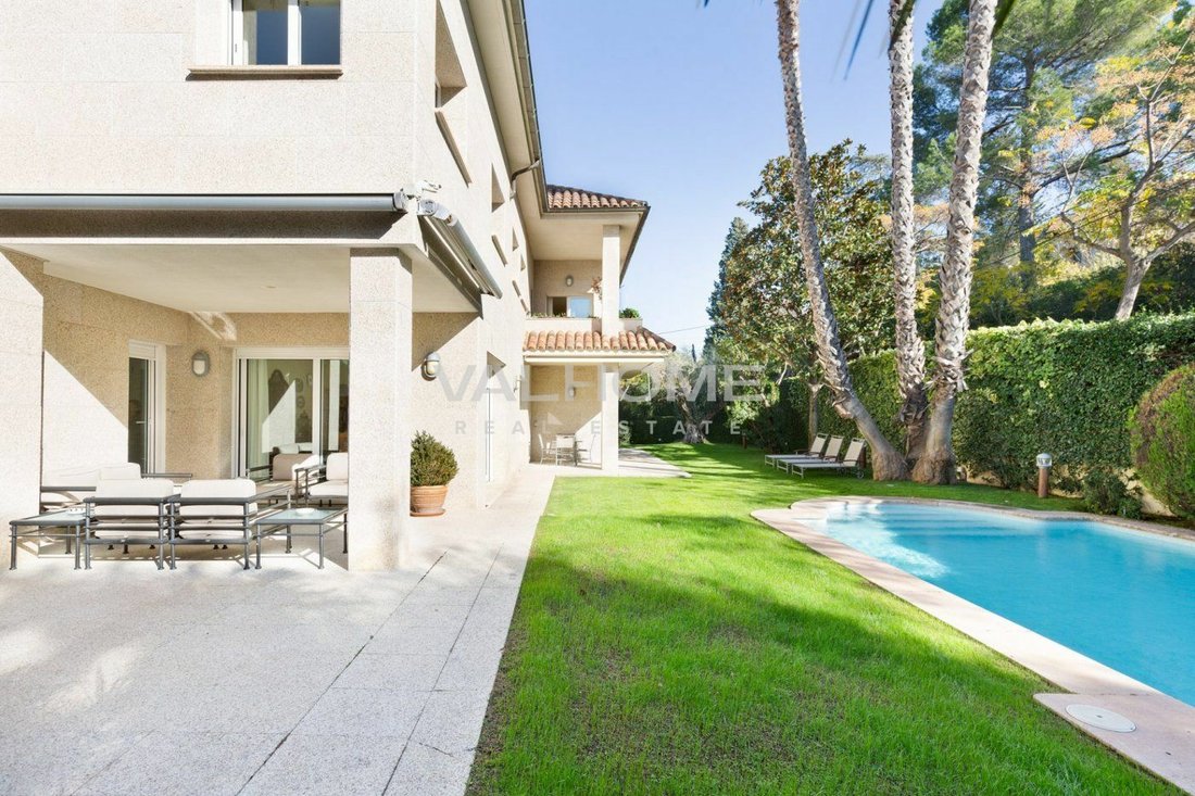 Villa in Sant Cugat del Valles, Catalonia, Spain 2 - 12393356