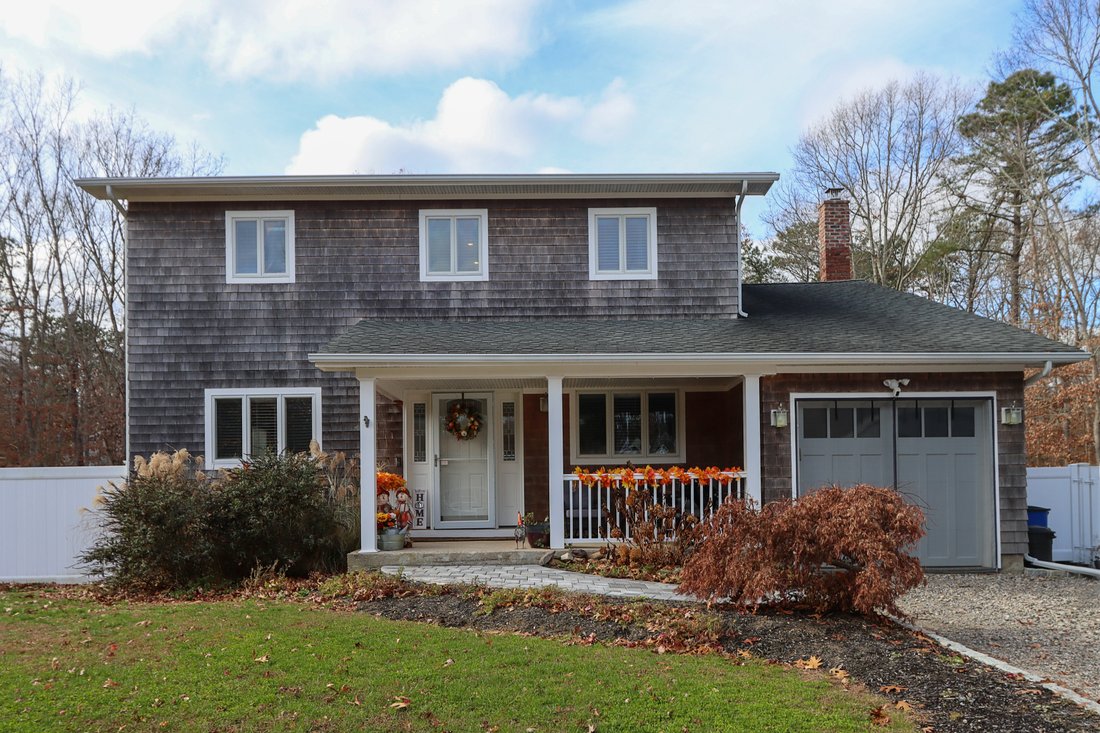 8 Marilyn Street, Manorville, Ny, 11949 In Manorville, New York, United