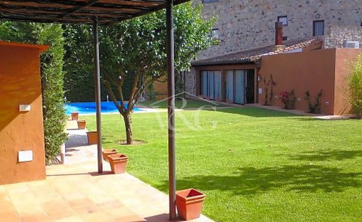 Villa in Torrent, Catalonia, Spain 1