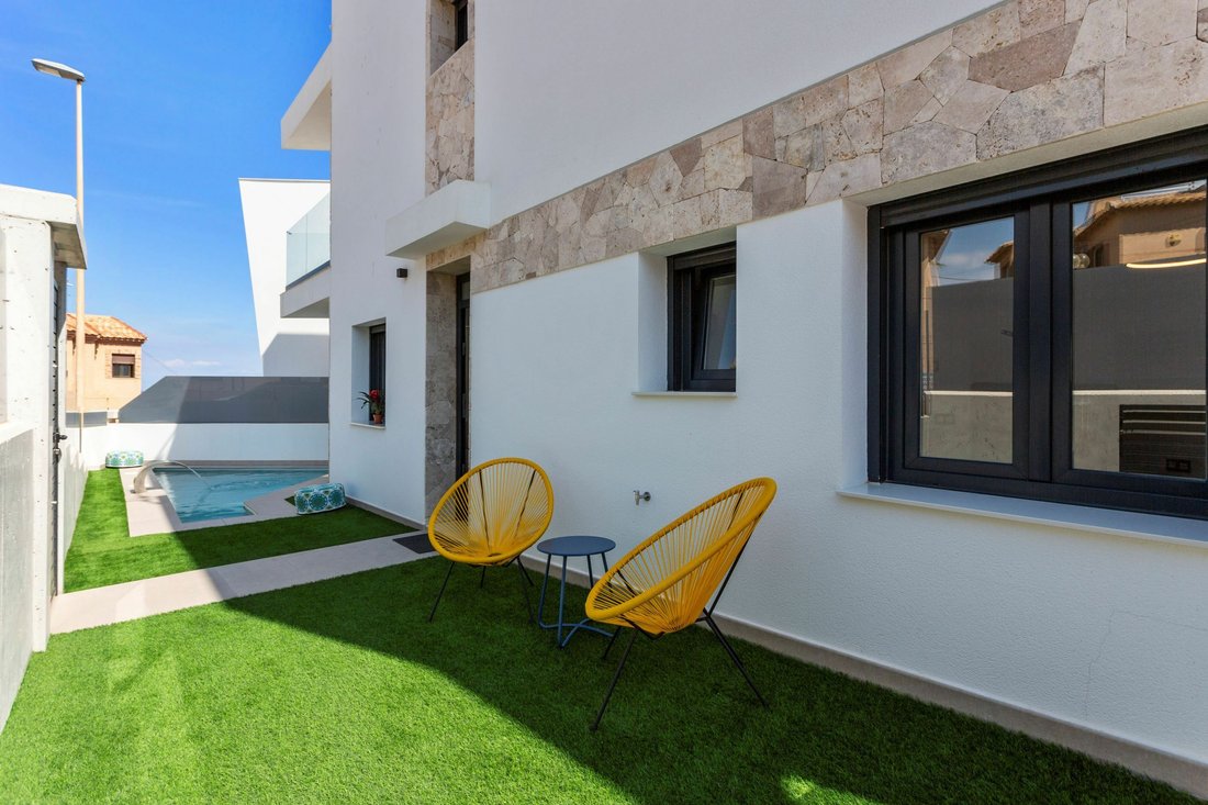 Villa in Torrevieja, Valencian Community, Spain 4 - 12393036