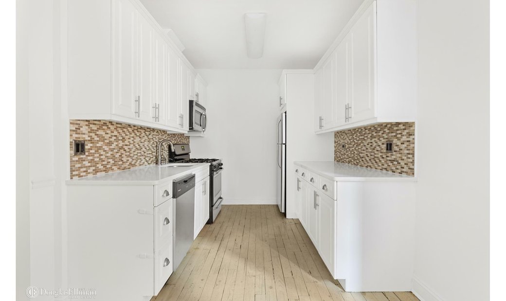 Coop Brooklyn In Brooklyn, Ny, United States For Sale (12392327)