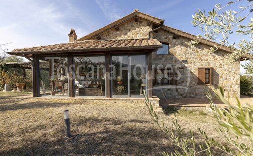 Country House in Seggiano, Tuscany, Italy 1