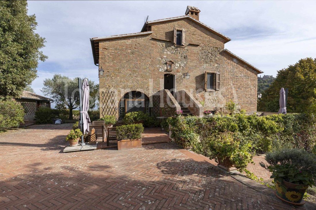 Montepulciano, Tuscany, Italy 3 - 12395561