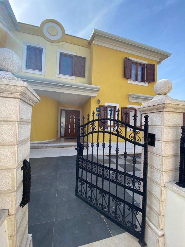 Haus in Grad Pula, Gespanschaft Istrien, Kroatien 5 - 12394687