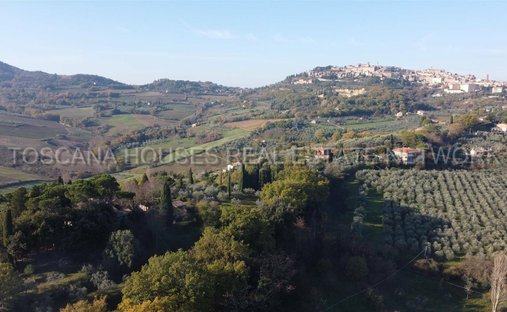 Villa in Montepulciano, Tuscany, Italy 1