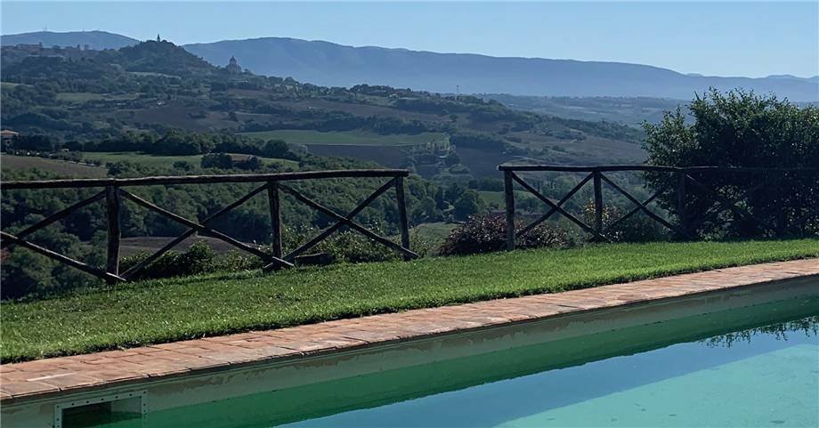Country House in Todi, Umbria, Italy 3 - 12395168