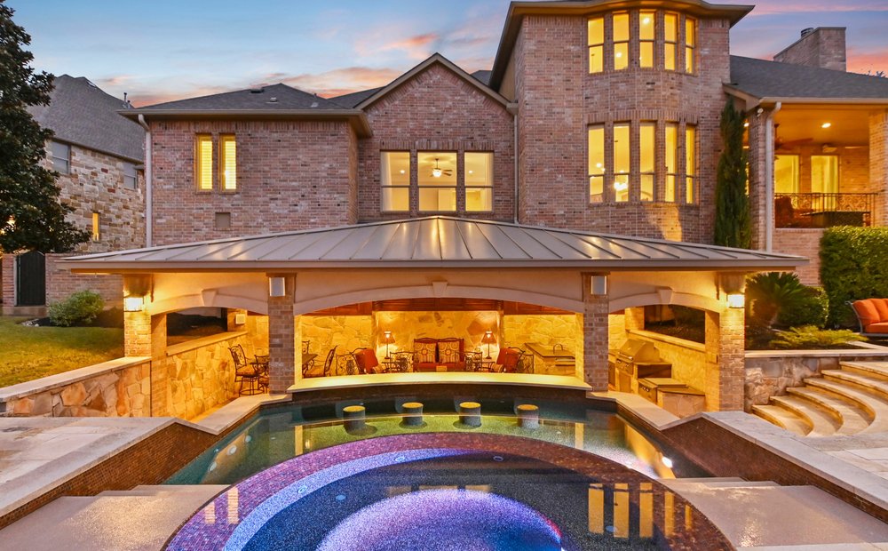 Luxury homes with pool for sale in Austin, Texas | JamesEdition