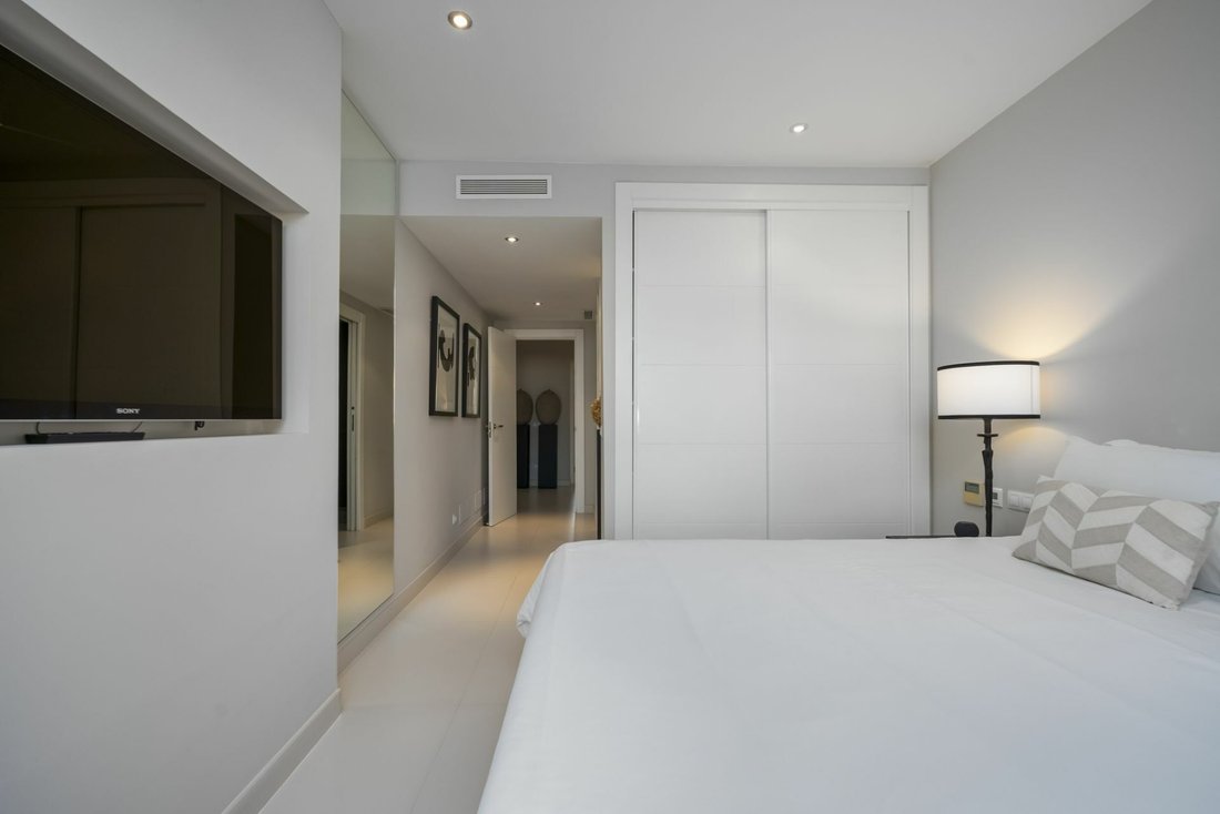 Villa in Puerto Banus, Marbella, Spain 4 - 12397381