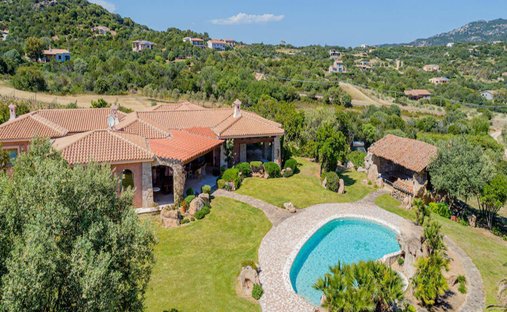 Villa a Arzachena, Sardegna, Italia 1