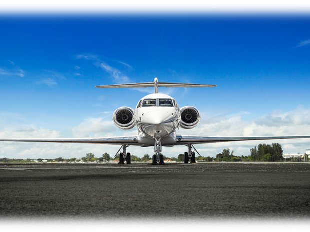 Manier werkelijk molecuul Luxury private jets for sale by brokers worldwide on JamesEdition