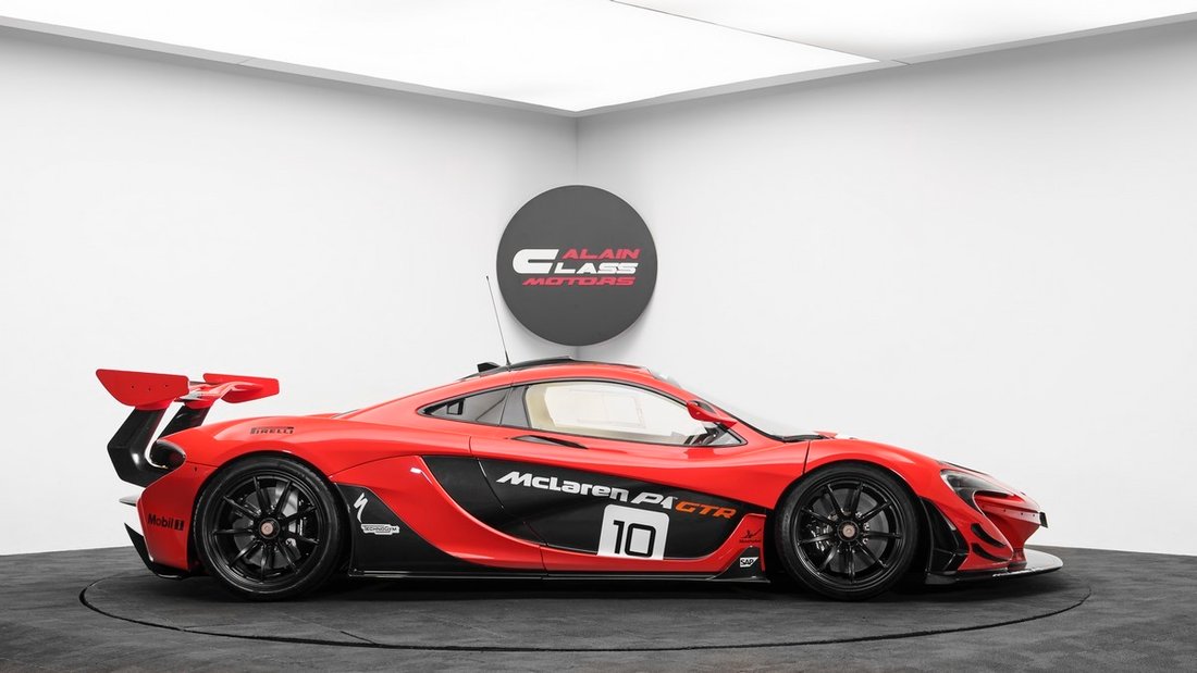 Coupe in Dubai, Dubai, United Arab Emirates 3 - 12402018