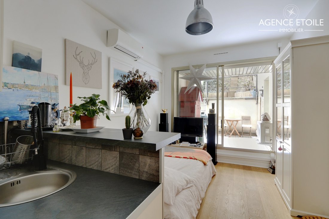 Studio 22m2 Avec Terrasse / Paris 16ème In Paris, île De France, France