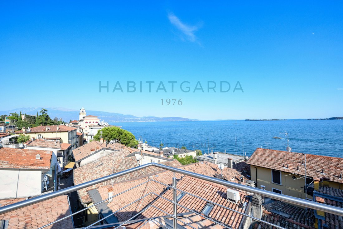 Semi Detached House For Sale In Gardone In Gardone Riviera, Lombardy