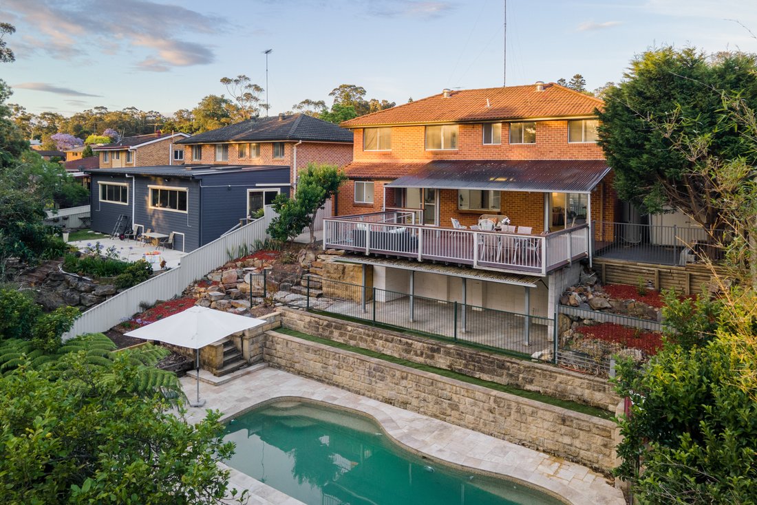 Modern Entertainer's Paradise In Castle Hill, New South Wales