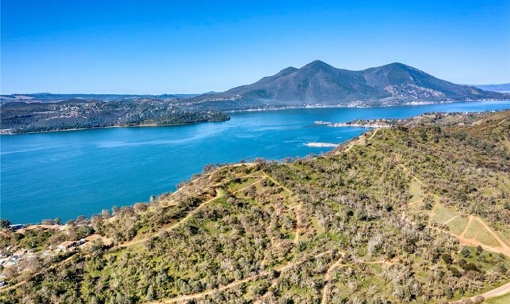 12806 San Joaquin Avenue, Clearlake, In Clearlake, California, United States For Sale (12397634)