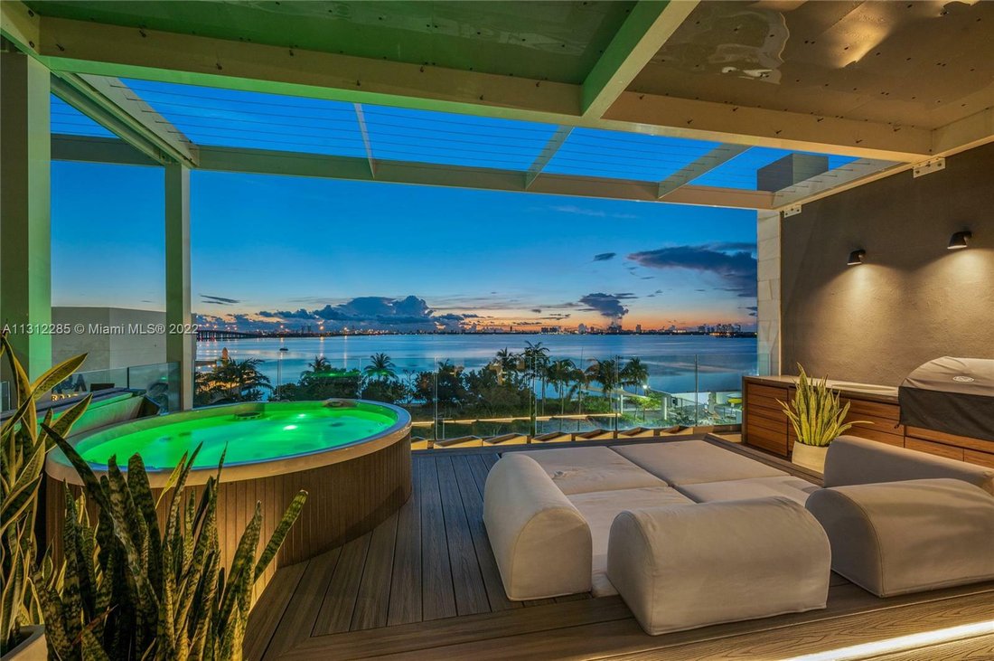 House in Miami, Florida, United States 1 - 12400347