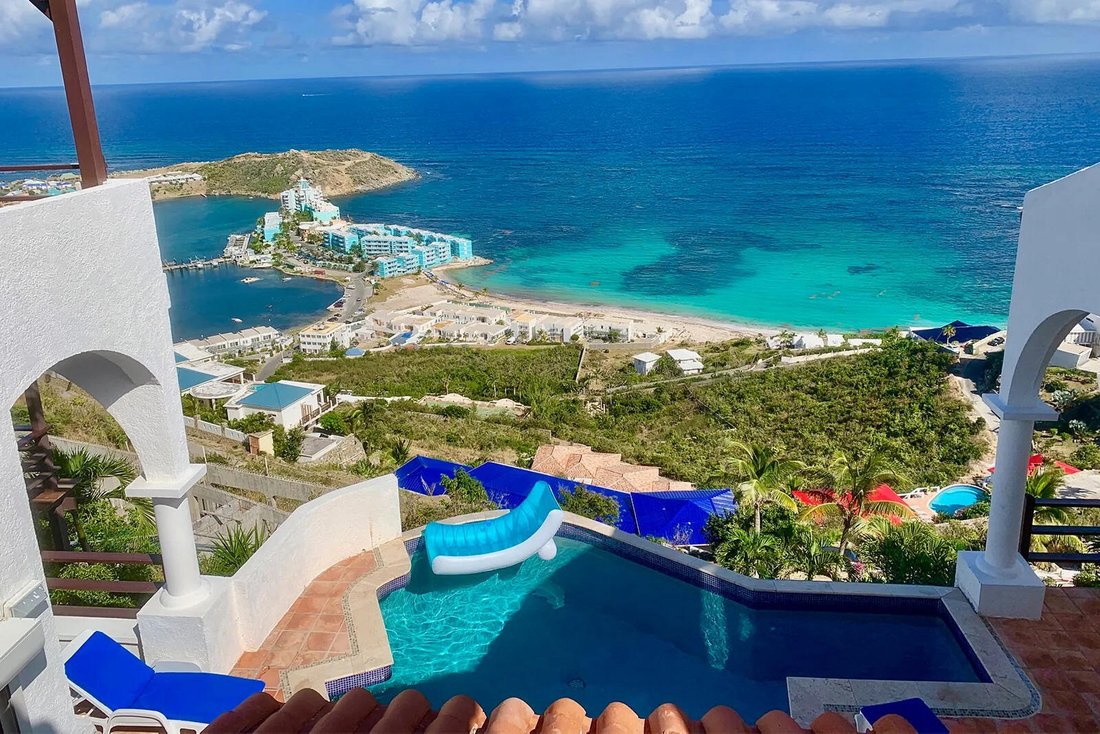 Great Panoramic Seaview Villa At In Collectivity Of Saint Martin, Saint