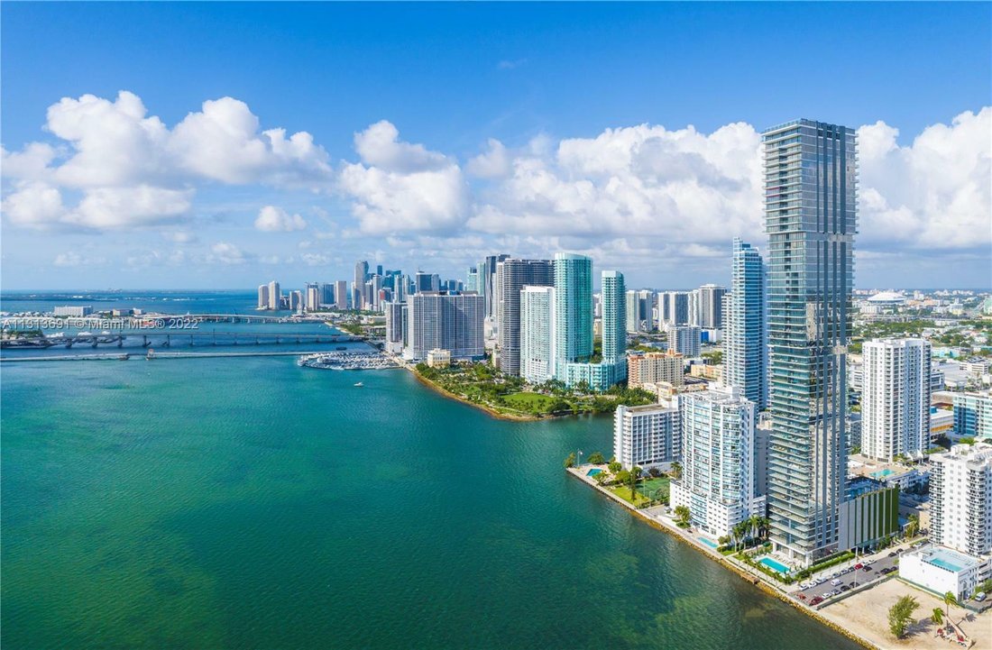 Condo in Miami, Florida, United States 1 - 12402156