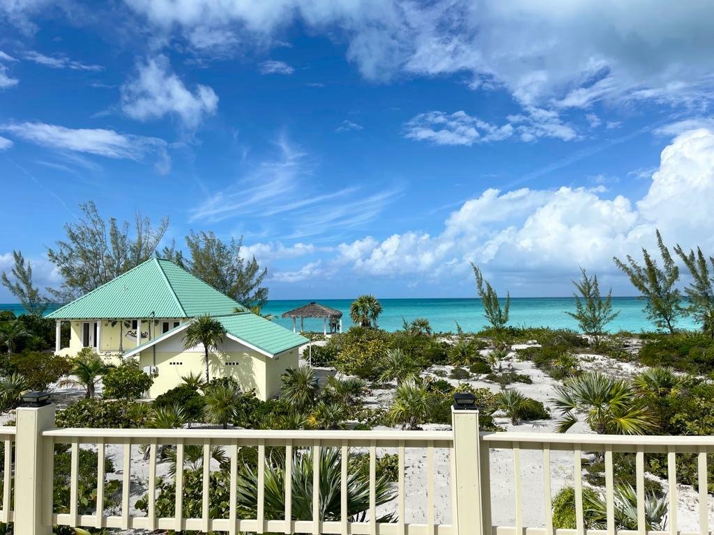 Beachfront Home Plus Garage In Mc Queen's Settlement, Cat Island, The