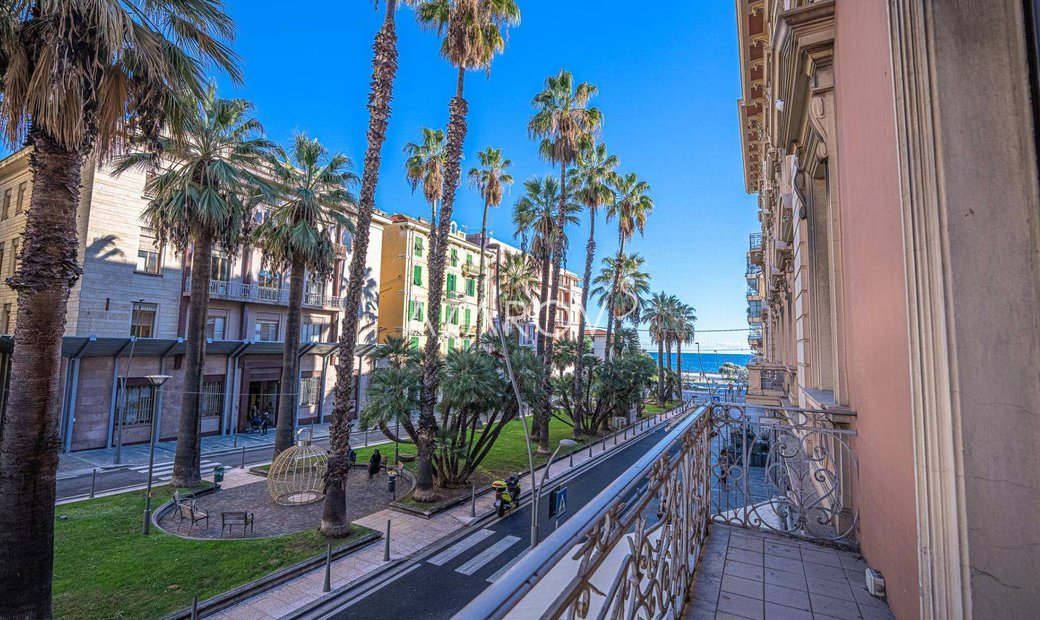 For Sale Four Room Apartment In Sanremo In Sanremo, Liguria, Italy For