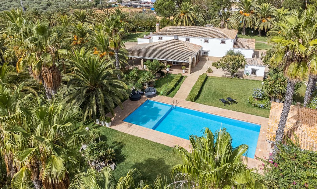 Exclusiva Casa De Campo En Utrera En Sevilla, Andalucía, España En