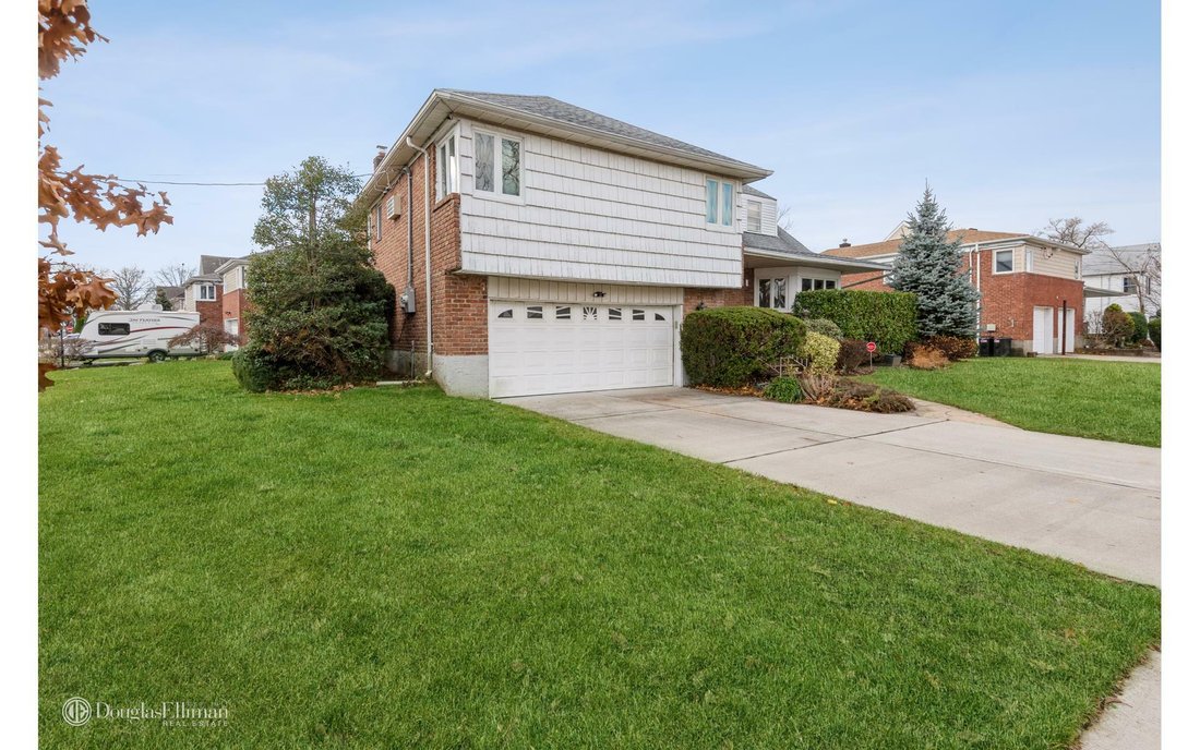 House Oceanside In Oceanside, New York, United States For Sale (12404757)