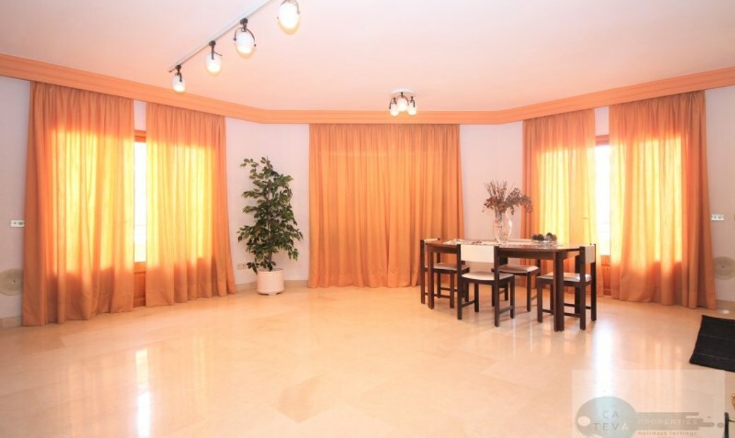 Batiment 4 Etage 4 Porte 12 Pnl