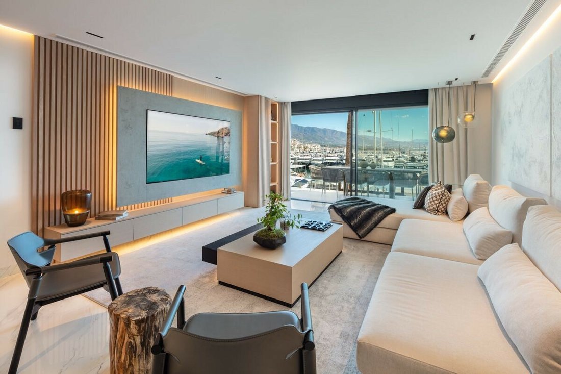 Apartment in Puerto Banus, Marbella, Spain 1 - 12404609