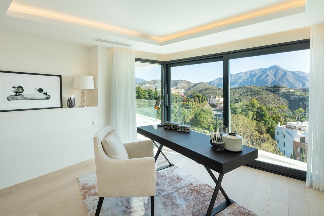 Villa in Benahavis, Andalusia, Spain 3 - 12406416