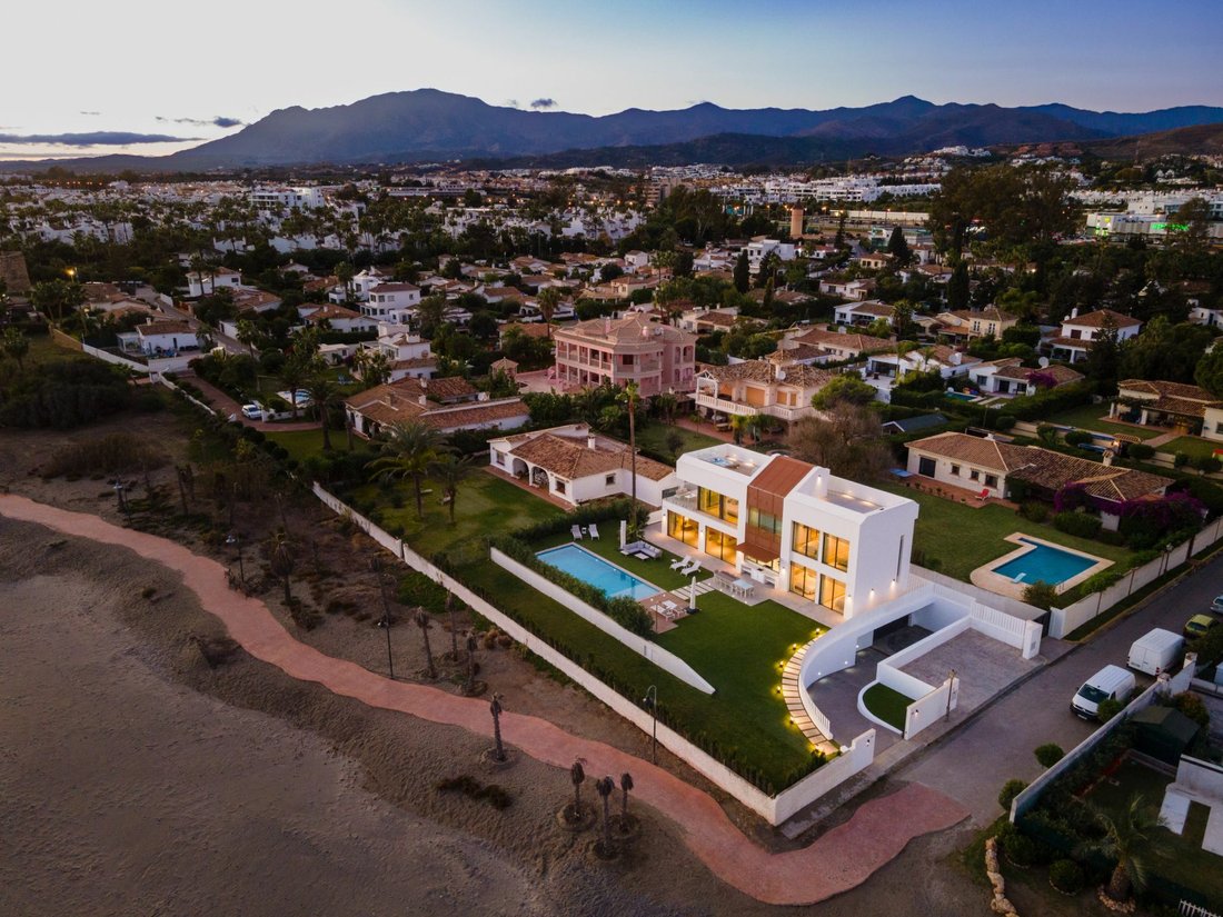 Villa in Marbella, Andalusia, Spain 1 - 12406414
