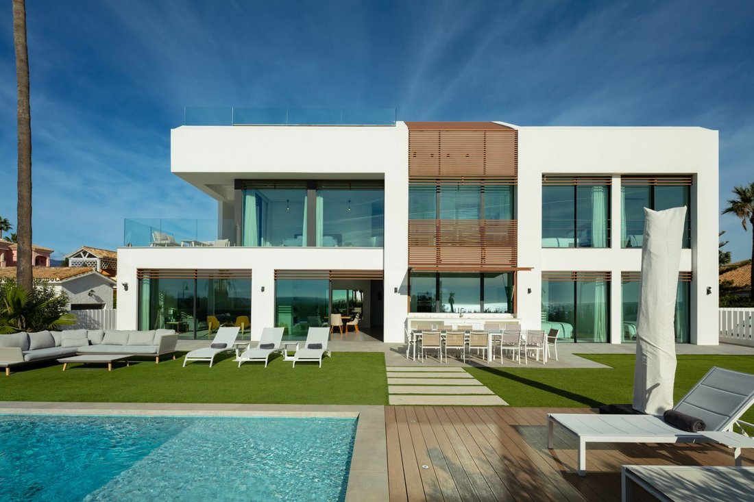 Villa in Marbella, Andalusia, Spain 2 - 12406414